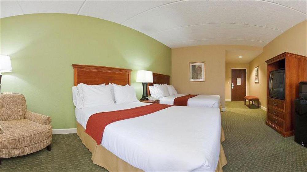 Holiday Inn Express Hotel & Suites Conover - Hickory Area By Ihg Extérieur photo