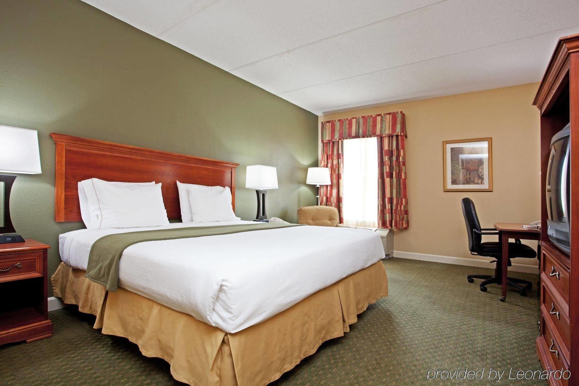 Holiday Inn Express Hotel & Suites Conover - Hickory Area By Ihg Chambre photo