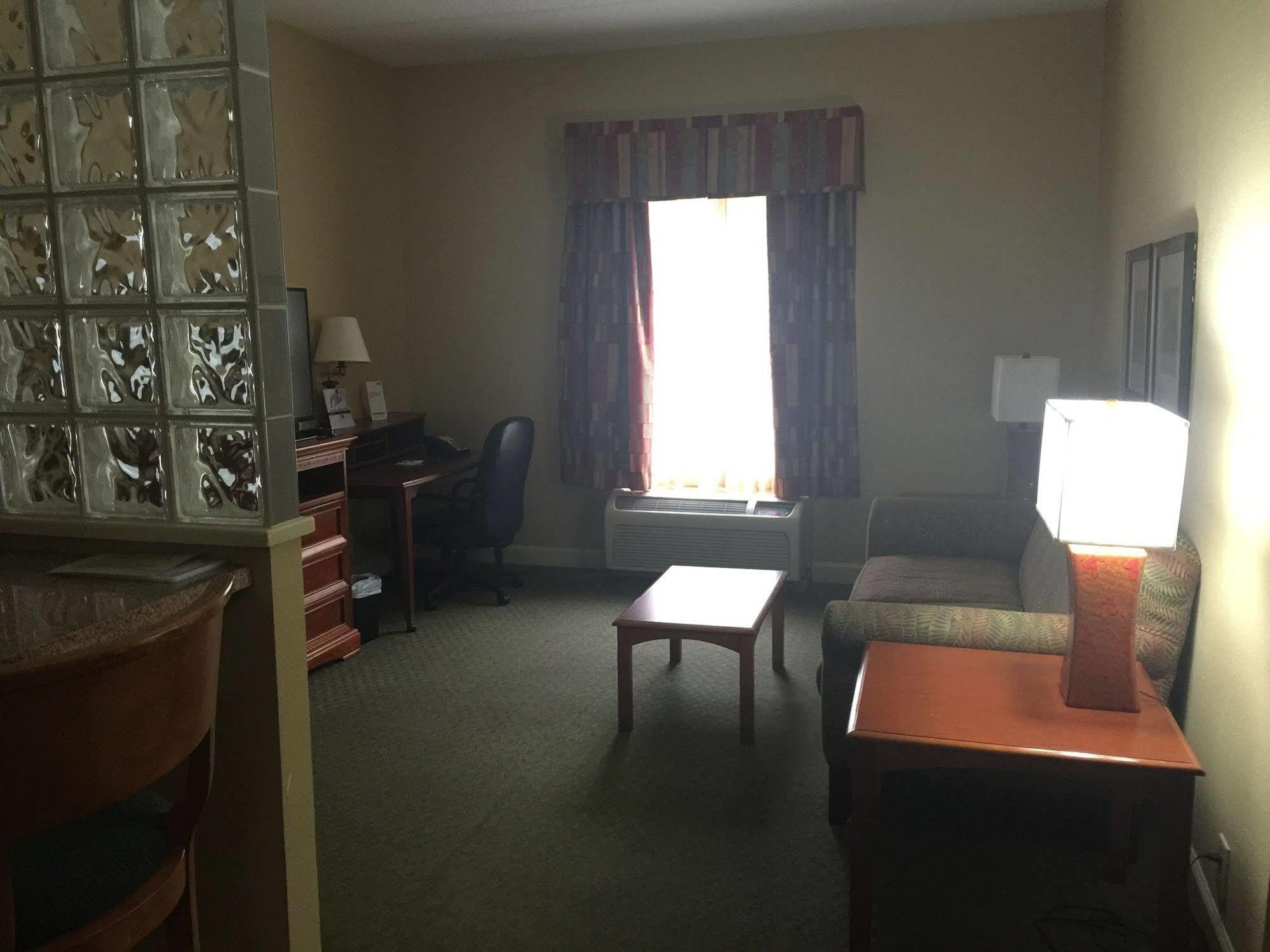 Holiday Inn Express Hotel & Suites Conover - Hickory Area By Ihg Extérieur photo