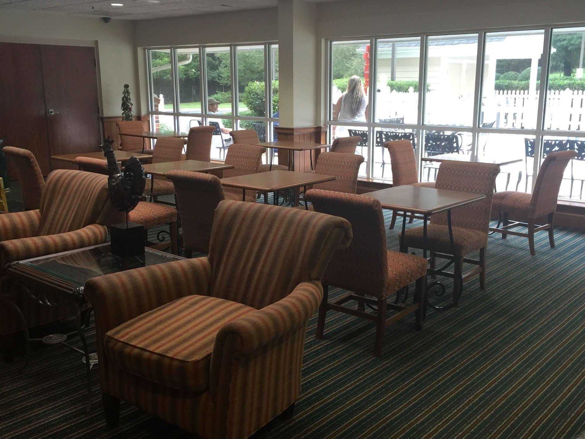 Holiday Inn Express Hotel & Suites Conover - Hickory Area By Ihg Extérieur photo